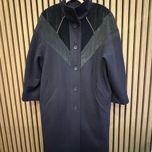 Elegant Black Women's Vintage Coat